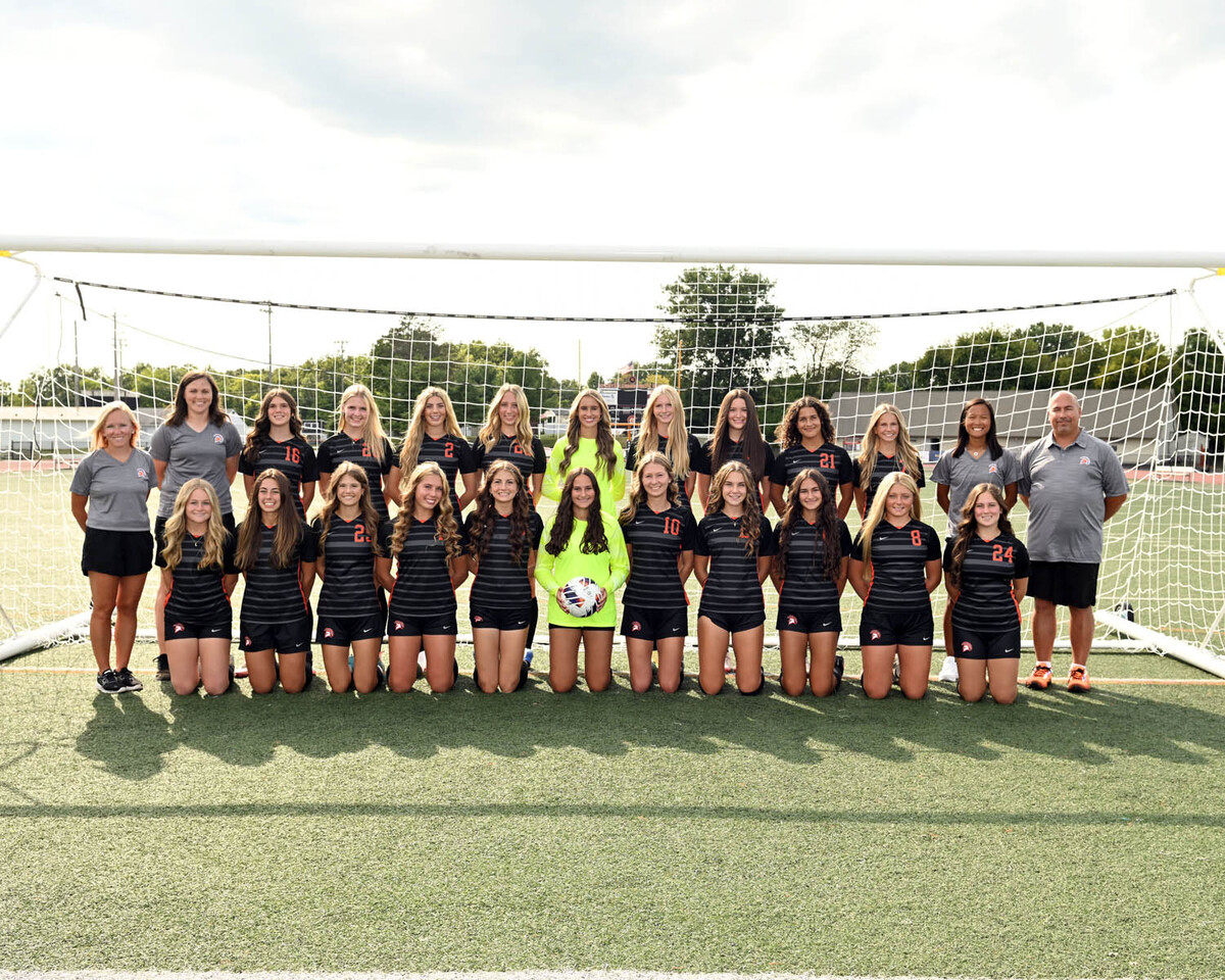 HS Varsity Girls Soccer team